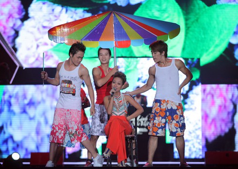 Hoành tráng `Lung linh sắc Việt`