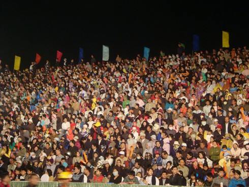 Sông Hàn bừng sáng đại tiệc pháo hoa