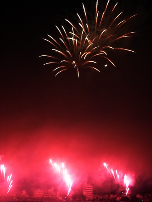 Sông Hàn bừng sáng đại tiệc pháo hoa