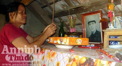 Người con gái suốt 40 năm đi tìm mộ người yêu