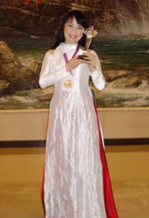 Nghệ sĩ Việt Nam làm rơi lệ hàng triệu trái tim Triều Tiên