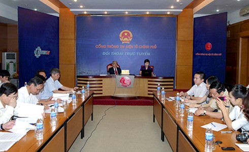 Bộ trưởng Bộ KH&CN đối thoại trực tuyến với nhân dân