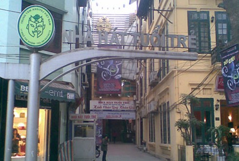 Tạm dừng sáp nhập 2 Nhà hát sau nhiều tranh cãi