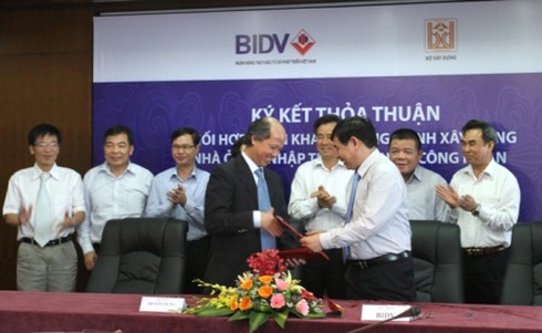 Ngân hàng rót hàng ngàn tỷ xây nhà thu nhập thấp