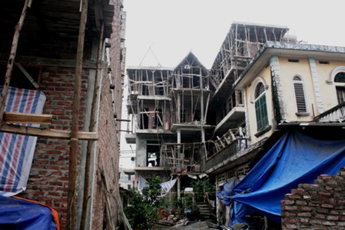 Lâm nguy... nhà cổ Cự Đà