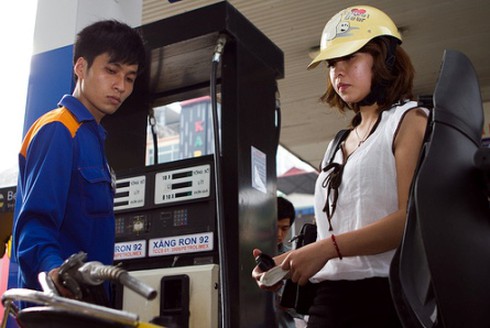 Vạch mặt xăng A92 rởm là thủ phạm gây cháy xe