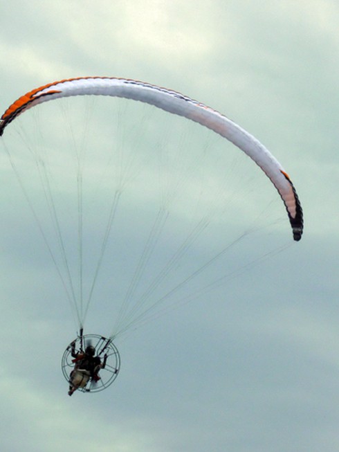 Háo hức với những màn dù bay quốc tế