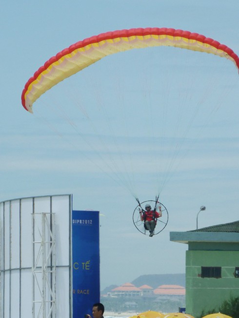 Vì sao VĐV từng bay qua Địa Trung Hải phải bỏ cuộc dù bay Đà Nẵng?