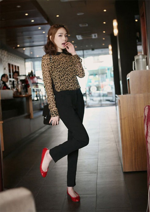 6 bộ đồ công sở `hot` nhất ngày hè