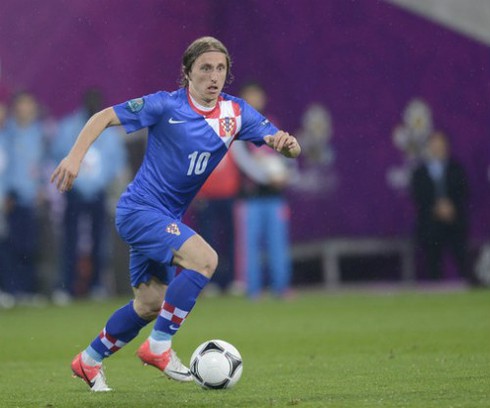 Tin chuyển nhượng sáng 11/6: Arsenal không phá két để giữ Van Persie