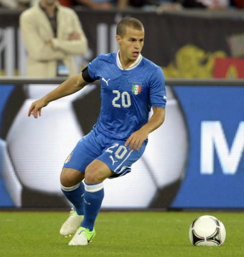 Tin chuyển nhượng sáng 11/6: Arsenal không phá két để giữ Van Persie