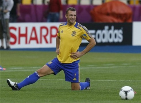 Ukraine - Thụy Điển: Ibrahimovic đối đầu Shevchenko