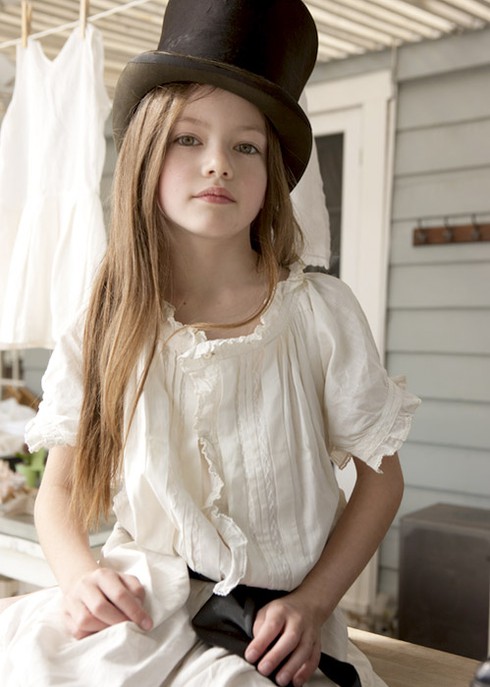 Hình ảnh đầu tiên về con gái của cặp đôi 'Chạng vạng'