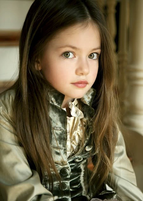 Hình ảnh đầu tiên về con gái của cặp đôi 'Chạng vạng'