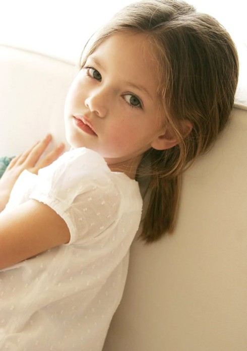 Hình ảnh đầu tiên về con gái của cặp đôi 'Chạng vạng'