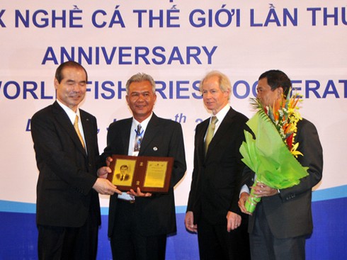 Việt Nam được trao giải HTX nghề cá điển hình thế giới 2012