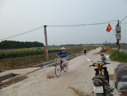 Dự án đường nối cầu Nhật Tân – Nội Bài: Chặn đường đi của dân?