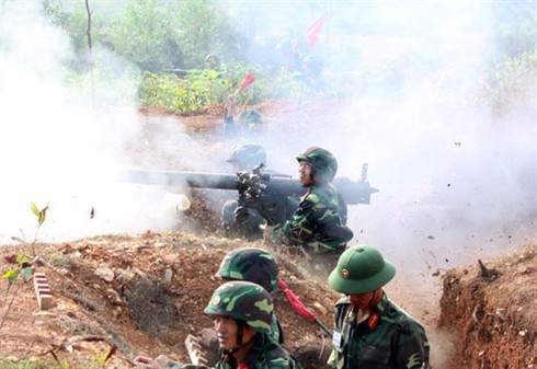 Chính qui như quân dự bị động viên Vĩnh Phúc `xung trận`