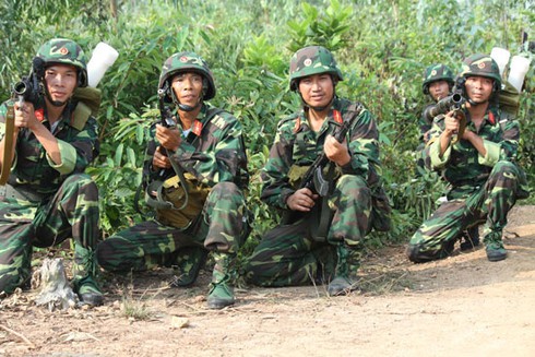 Chính qui như quân dự bị động viên Vĩnh Phúc `xung trận`