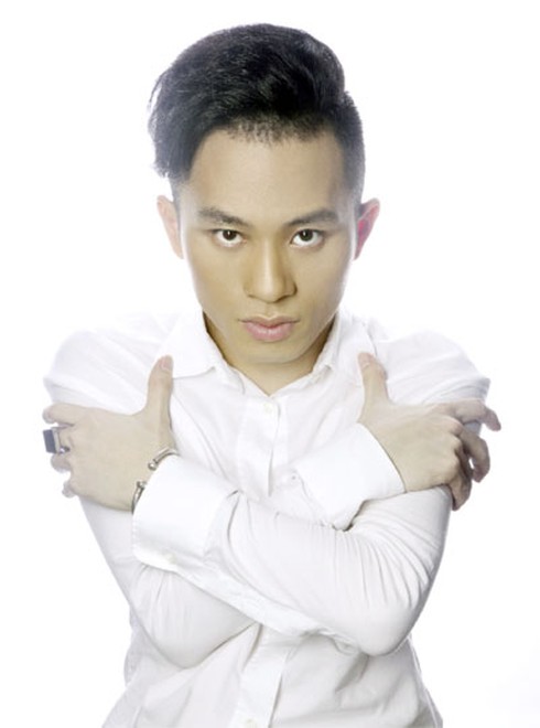 'Thật bất công khi nhiều ca sĩ làm giàu nhờ hát nhép'