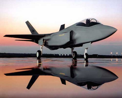 Nhật quyết mua F-35 dù giá 'chát'