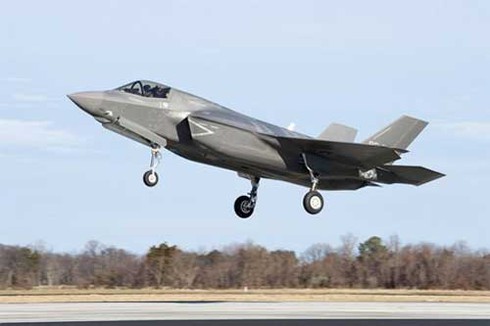 Nhật quyết mua F-35 dù giá 'chát'