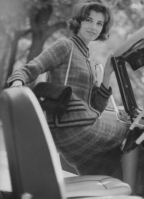 Chanel: Từ cô bé mồ côi tới huyền thoại thời trang