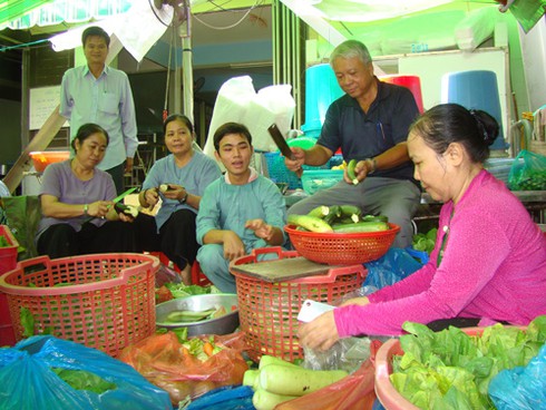 10 năm cho sĩ tử ở trọ, ăn cơm miễn phí