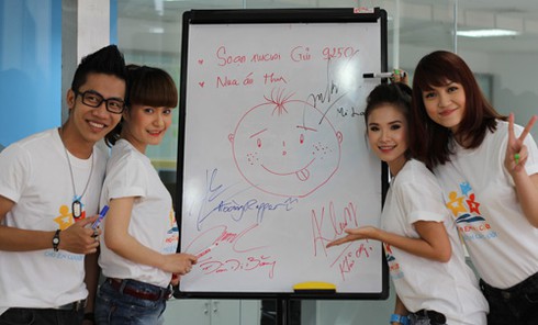 “Cho em nụ cười – Cho em cuộc đời”