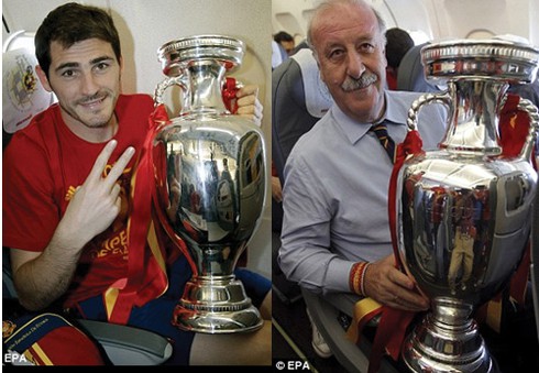 Người hâm mộ chào đón những người hùng TBN