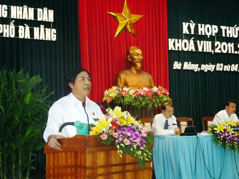 Bảo vệ chủ quyền nhưng không kích động hằn thù dân tộc!