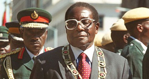 Nga muốn cấp xe tăng và trực thăng cho Zimbabwe