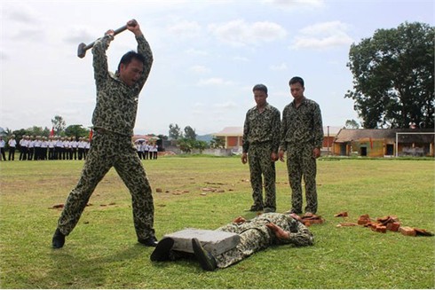 Đặc công hải quân Việt Nam lần đầu lộ diện