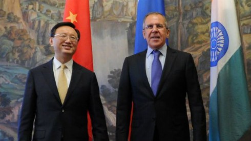 Nga – Trung từ chối họp với “Những người bạn của Syria”