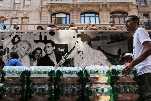 Nước Mỹ “vật vã” vì nắng nóng, hơn 30 người chết