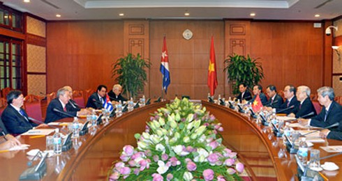Mối quan hệ đặc biệt Việt Nam-Cuba sẽ phát triển hơn nữa