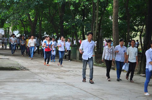 Khối B: Đề Sinh dễ nhưng phần lý thuyết dài