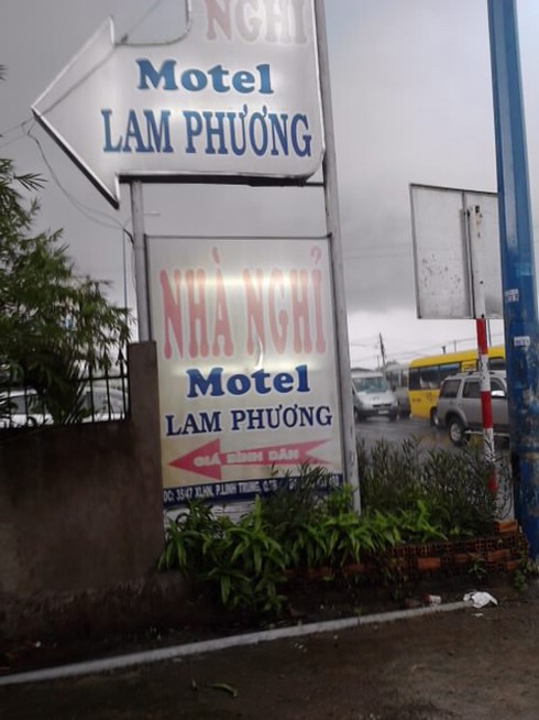 Phụ huynh 'méo mặt' vì giá nhà nghỉ 1 triệu đồng/đêm