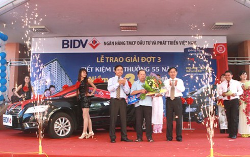 BIDV trao giải Nhất “Niềm vui nhân ba, Nhà nhà sung túc”