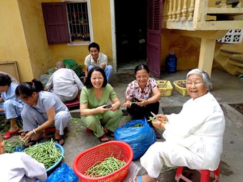 Tiếp sức mùa thi để tích đức