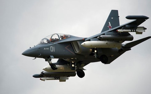 Xem máy bay 'làm xiếc' ở triển lãm hàng không