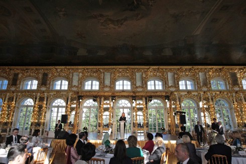 Chuyến thăm Việt Nam của bà Hillary trên báo nước ngoài