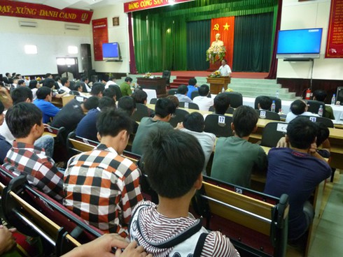 Bí thư Đà Nẵng uốn nắn, răn đe thiếu niên hư