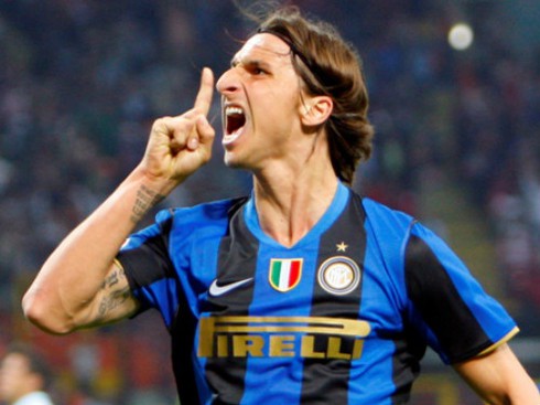 Qua mặt CR7, Ibra trở thành cầu thủ đắt giá nhất mọi thời đại