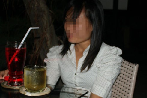 Cuộc chạy trốn của 3 cô gái bị má mì trẻ đẹp lừa bán