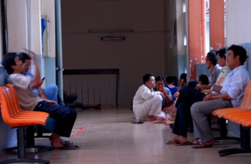 Vì sao phòng khám Trung Quốc tai tiếng vẫn đắt khách?