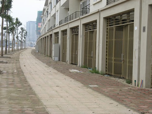 Hà Nội có hơn 1000 biệt thự và căn hộ liền kề bỏ hoang