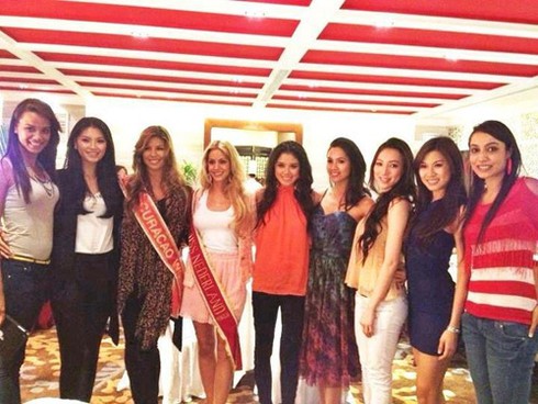 Hình ảnh đầu tiên của Hoàng My ở Miss World