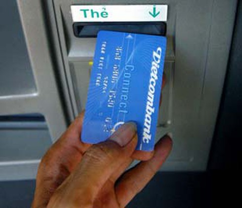 NHNN: Chưa phát hiện ngân hàng `lén` thu phí ATM