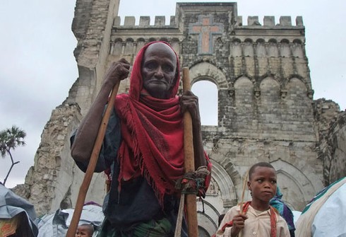 Hạn hán kinh hoàng, trại tị nạn châu Phi quá tải